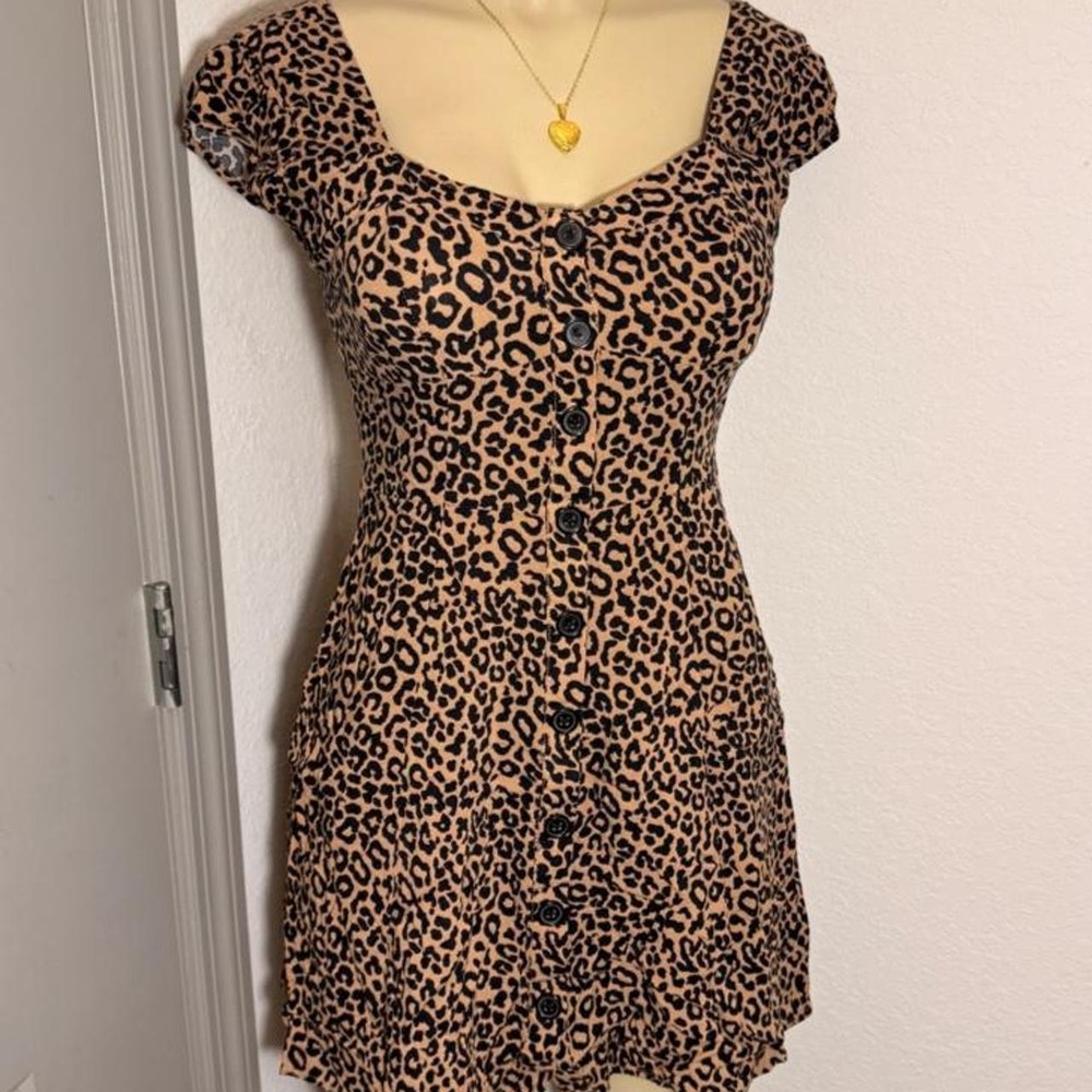 Aeropostale leopard print dress with button design!